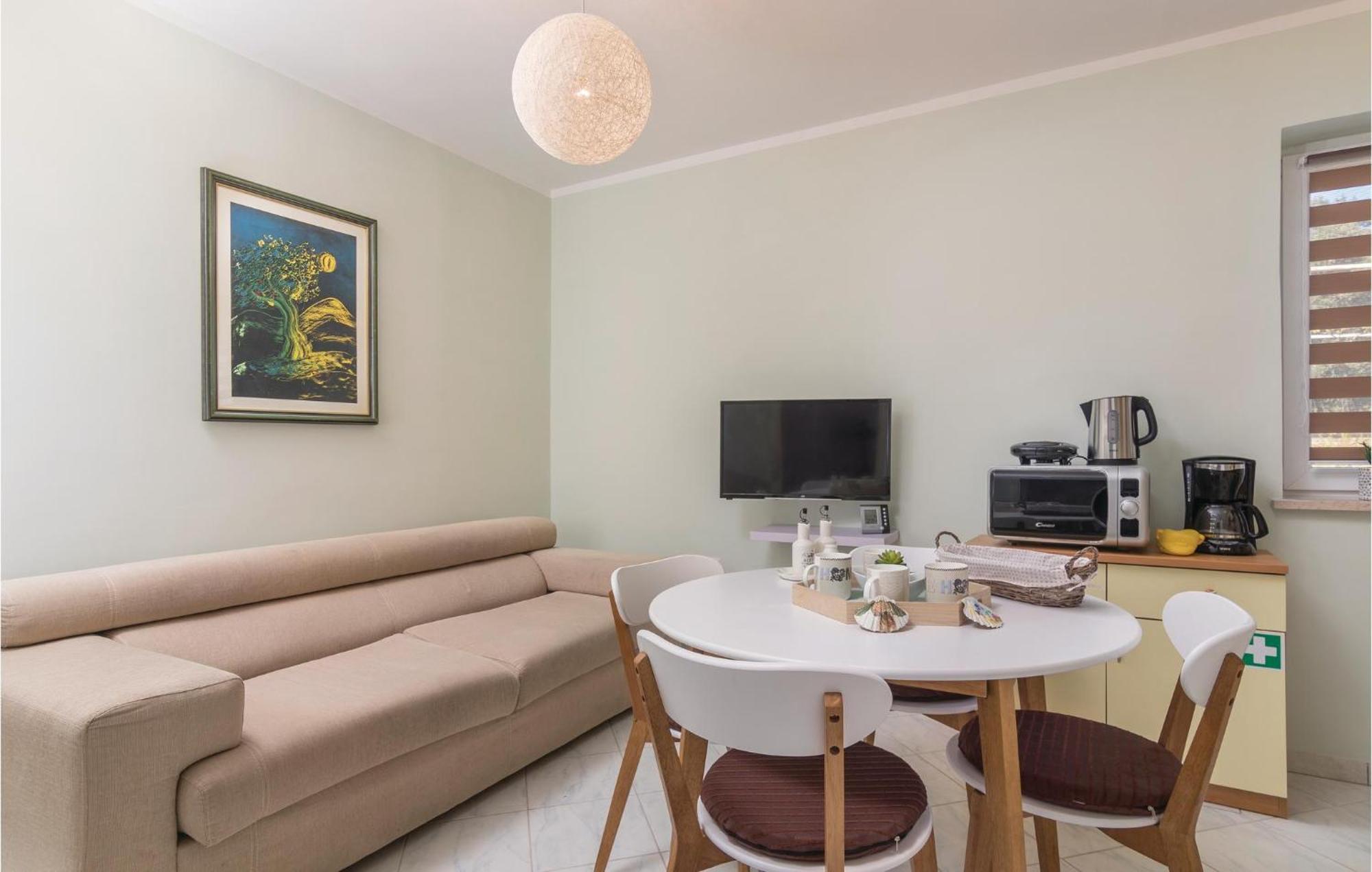 Amazing Apartment In Rabac With Wifi Raša Exterior foto